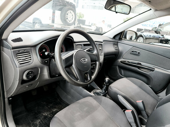 2011 Kia Rio II Рестайлинг, бежевый, 430000 рублей - вид 15
