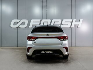 2018 Kia Rio IV, серебристый, 1299000 рублей, вид 4