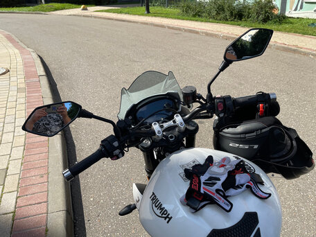2018 Triumph Street Triple, белый, 790000 рублей, вид 4