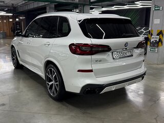 2022 BMW X5 40i IV (G05/G18), белый, 8800000 рублей, вид 4