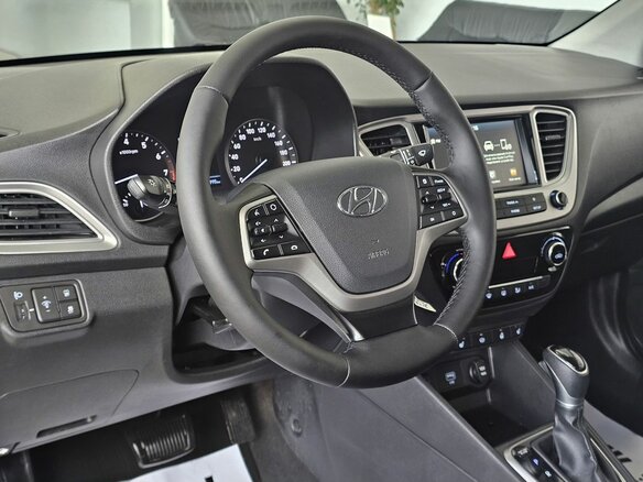 2019 Hyundai Solaris II, белый, 1583000 рублей - вид 11
