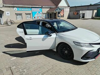 2021 Toyota Camry VIII (XV70) Рестайлинг, белый, 2650000 рублей, вид 3