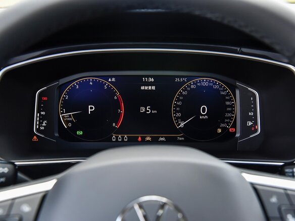 2025 Volkswagen Tharu 300 TSI I Рестайлинг, белый - вид 14