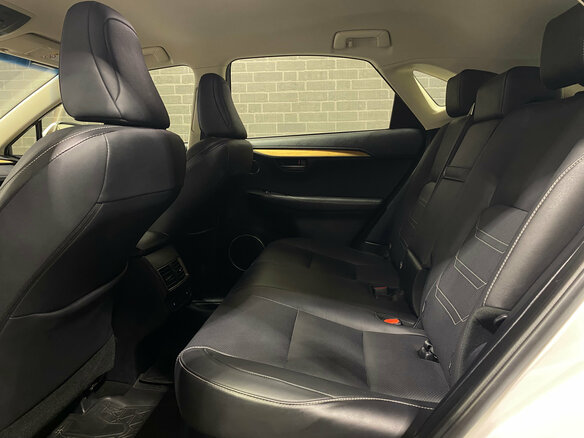2018 Lexus NX 300 I Рестайлинг, белый - вид 12