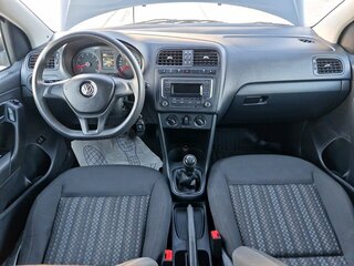 2016 Volkswagen Polo V Рестайлинг, серый, 850000 рублей, вид 5