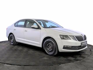 2020 Skoda Octavia III (A7) Рестайлинг, белый, 1980000 рублей, вид 3