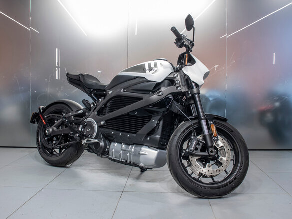 2021 Harley-Davidson LiveWire, белый, 1825454 рублей - вид 1