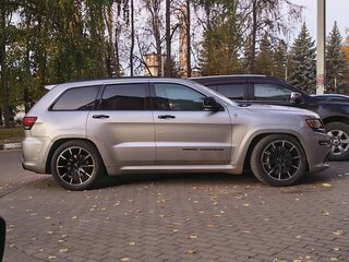2018 Jeep Grand Cherokee IV (WK2) Рестайлинг, серый, 4150000 рублей, вид 1