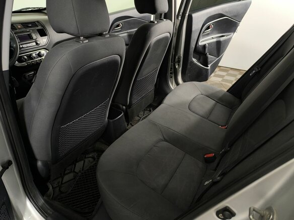2011 Kia Rio III (Global market), серебристый, 729000 рублей - вид 10