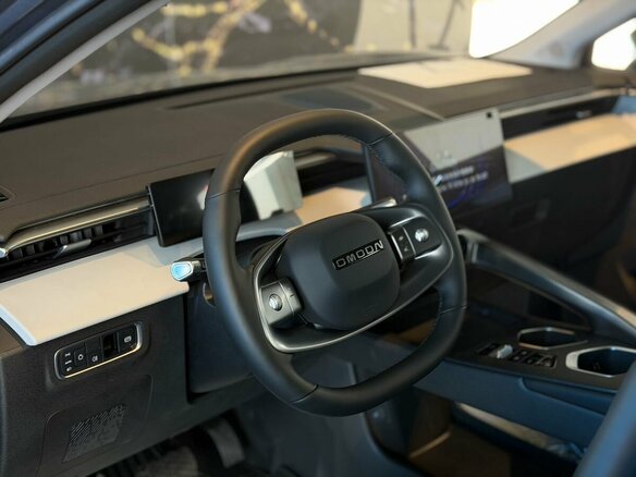 2026 Omoda C5 II, серый, 2300000 рублей - вид 6