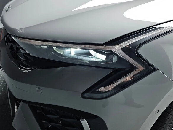 2026 Kia K5 III Рестайлинг, белый - вид 6
