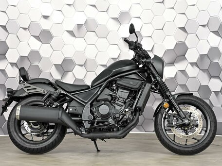 2025 Honda CMX 1100 Rebel, чёрный, 1299000 рублей, вид 3