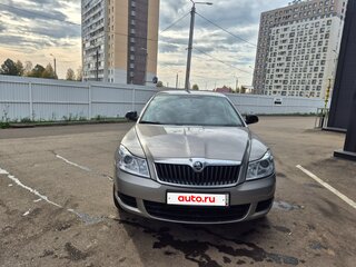 2011 Skoda Octavia II (A5) Рестайлинг, серый, 800000 рублей, вид 1