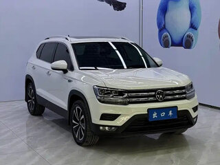 2022 Volkswagen Tharu I, белый, 1415000 рублей, вид 2