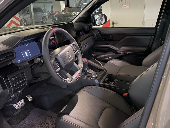 2025 Toyota Tacoma IV, коричневый, 10400000 рублей - вид 7