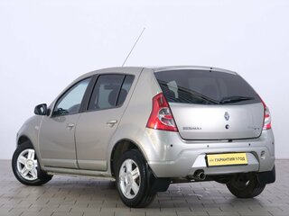 2010 Renault Sandero I, бежевый, 569000 рублей, вид 4