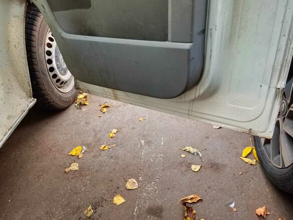 2013 Volkswagen Transporter, белый, 1050000 рублей - вид 9