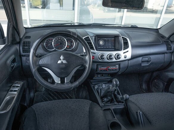 2014 Mitsubishi L200 Super Select IV Рестайлинг, коричневый - вид 6