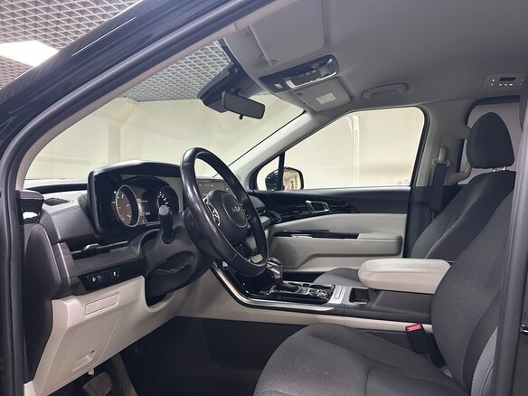 2021 Kia Carnival IV, чёрный, 3980000 рублей - вид 9