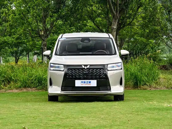2026 Wuling Starlight 730, бежевый, 3664206 рублей - вид 1
