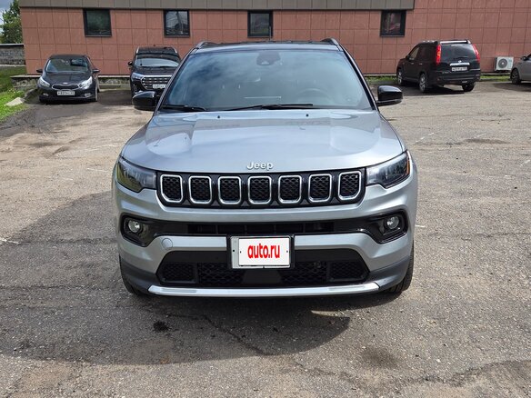 2023 Jeep Compass II Рестайлинг, серый, 3190000 рублей