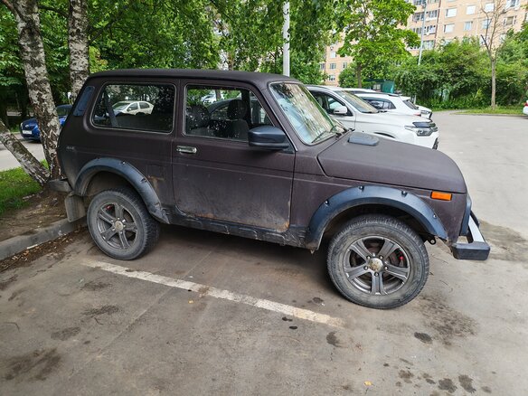2010 Lada (ВАЗ) 2121 (4x4) I Рестайлинг, коричневый, 300000 рублей - вид 3