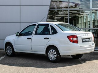 2021 Lada (ВАЗ) Granta I Рестайлинг, белый, 550000 рублей, вид 2