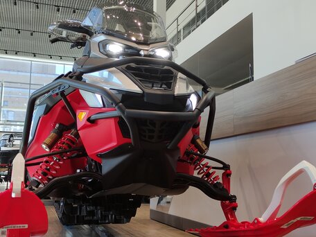2026 BRP Lynx Brutal RE 900, красный, 3240000 рублей, вид 4