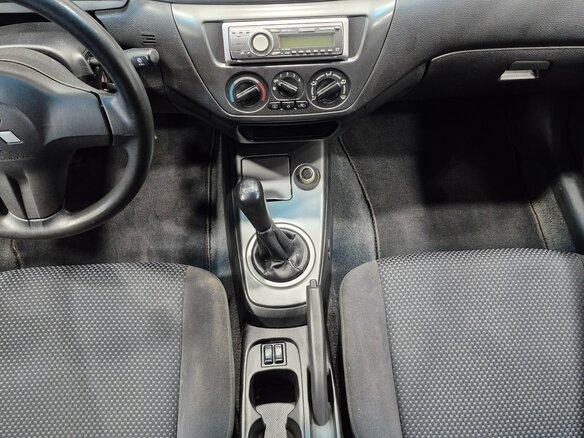 2006 Mitsubishi Lancer IX Рестайлинг, серебристый, 609000 рублей - вид 12