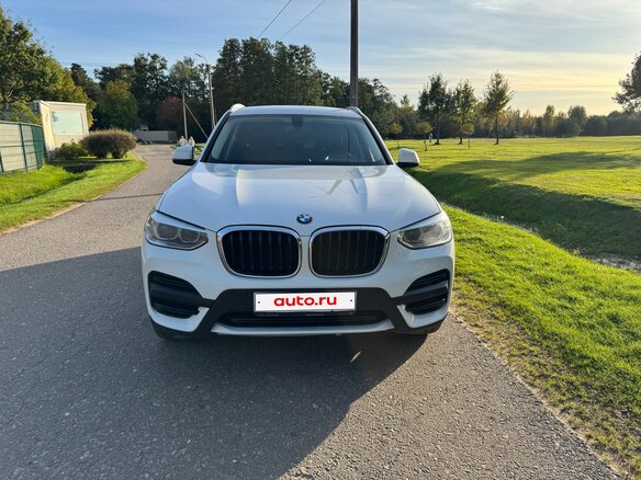 2019 BMW X3 20i xDrive III (G01), белый, 3299000 рублей - вид 2