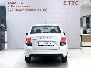 2026 Lada (ВАЗ) Granta I Рестайлинг, белый, 1063000 рублей, вид 4