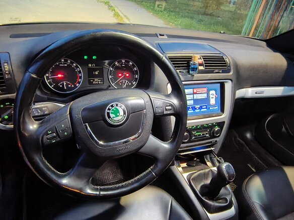 2008 Skoda Octavia II (A5) Рестайлинг, серый, 800000 рублей - вид 7