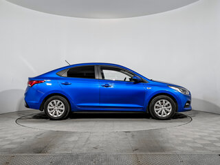 2017 Hyundai Solaris II, синий, 1145000 рублей, вид 4