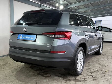 2018 Skoda Kodiaq I, серый, 2399000 рублей, вид 5