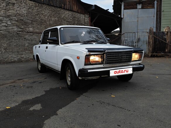 2005 Lada (ВАЗ) 2107, белый, 170000 рублей - вид 3