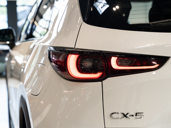 2026 Mazda CX-5 II Рестайлинг, белый, 4200000 рублей - вид 8