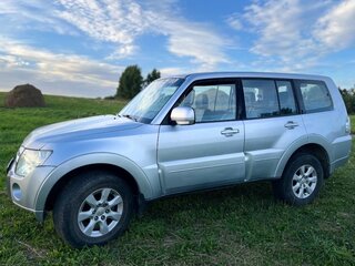 2010 Mitsubishi Pajero IV, серебристый, 1550000 рублей, вид 4