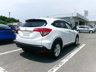 2019 Honda Vezel I Рестайлинг, белый, 1447000 рублей, вид 5