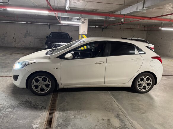 2014 Hyundai i30 II, белый, 825000 рублей - вид 7