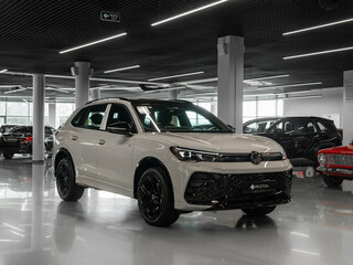 2026 Volkswagen Tiguan L Pro III (China Market), серый, 5000000 рублей, вид 2