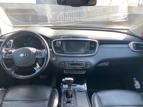 2018 Kia Sorento III Prime Рестайлинг, белый, 2890000 рублей - вид 8