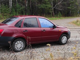 2013 Lada (ВАЗ) Granta I, красный, 250000 рублей, вид 2
