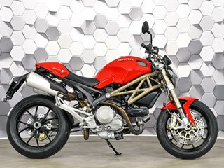 2013 Ducati Monster 796, красный, 555000 рублей, вид 3