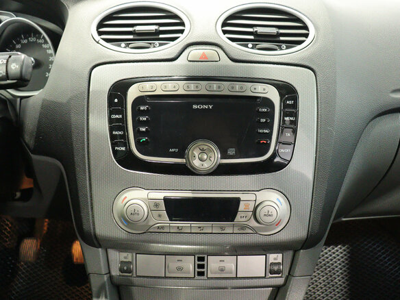 2010 Ford Focus II Рестайлинг, чёрный, 619000 рублей - вид 12