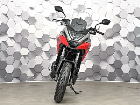 2021 Honda NC 750X, красный, 977000 рублей, вид 5
