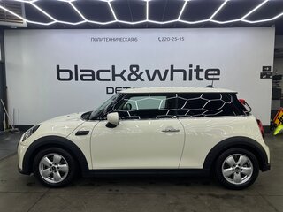 2021 Mini Hatch One III (F55/F56) Рестайлинг 2, белый, 2800000 рублей, вид 2
