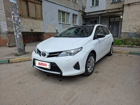 2015 Toyota Auris II, белый, 1300000 рублей, вид 1