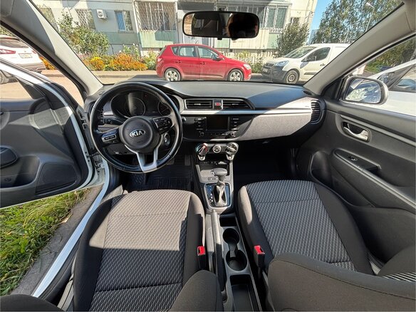 2018 Kia Rio X-Line IV, белый, 1590000 рублей - вид 13
