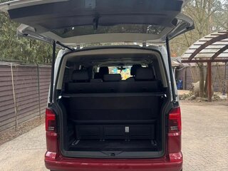 2020 Volkswagen Multivan T6 Рестайлинг, красный, 4990000 рублей, вид 5