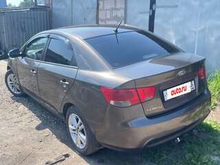 2009 Kia Cerato 5-speed II, коричневый, 550000 рублей, вид 3